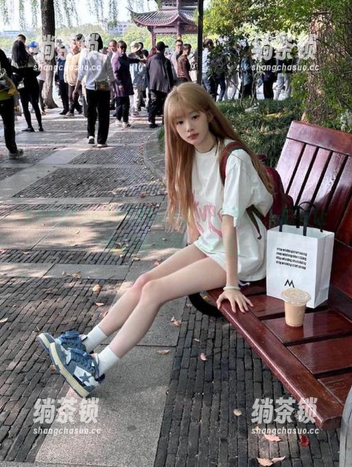 166fun 166fun首页的热闹,总有让我觉得辛酸的瞬间。