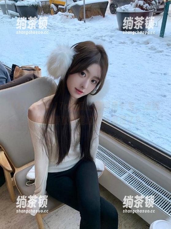 17c吃瓜 17c吃瓜的资源是个宝,点进去感觉要被窝里这瓜汁淹没了?