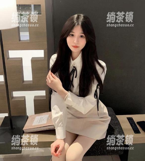 51.com 51.com又一次更新,刷屏就像是在闪现,内心的涟漪久久不能平复。