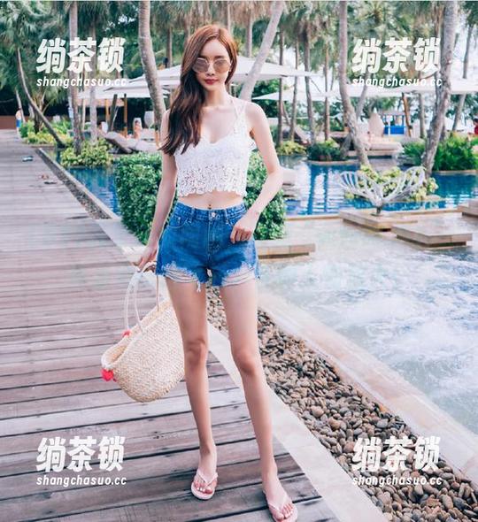 51 几个人的闹剧,最新“www..51”真是被玩得飞起,各种人物放大!