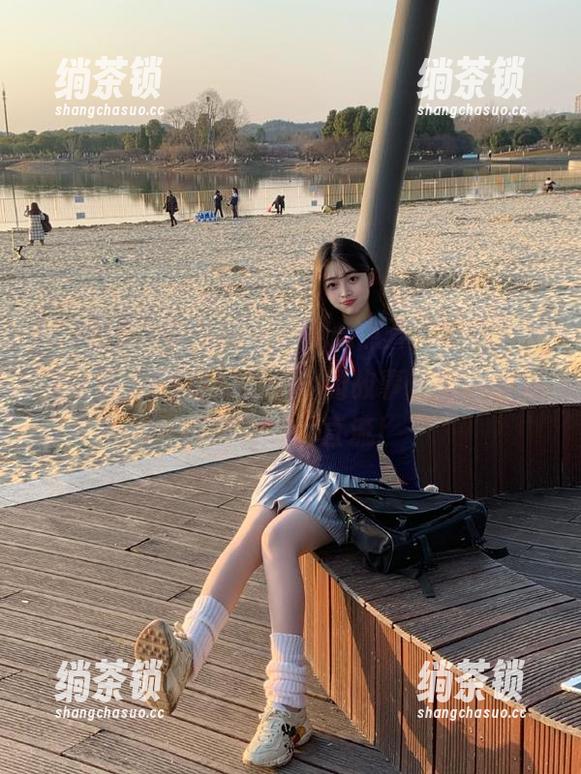 你说我一不小心点开“链接”，竟然被“51吃瓜fun”的故事刷屏？真是被辣到眼泪直流！