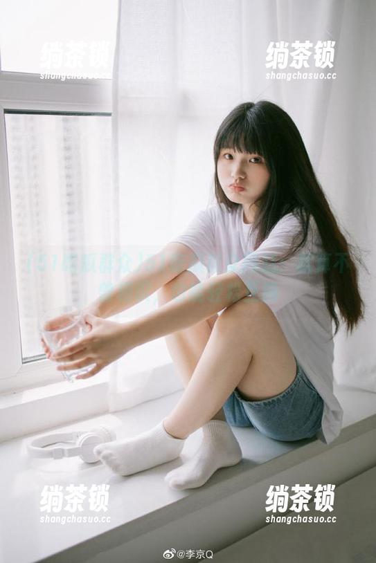51吃瓜群众 51吃瓜群众网站:就算不曾相识,也能轻松互撕