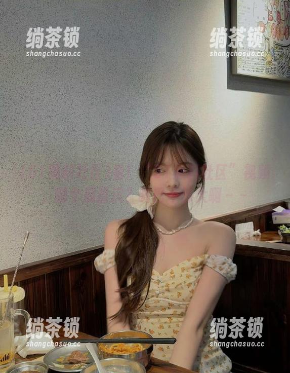 51黑料社区 看!“51黑料社区”视频,哪个瓜最沉?嘴巴不够大啊~~