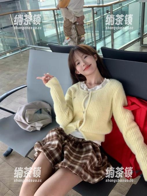 这718吃瓜网ios的入口就像迷宫，反复就在这进和退间徘徊...