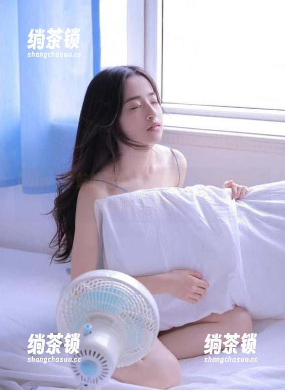 hlw 导航的时候,请稍等,hlw那边又有新鲜瓜出炉!