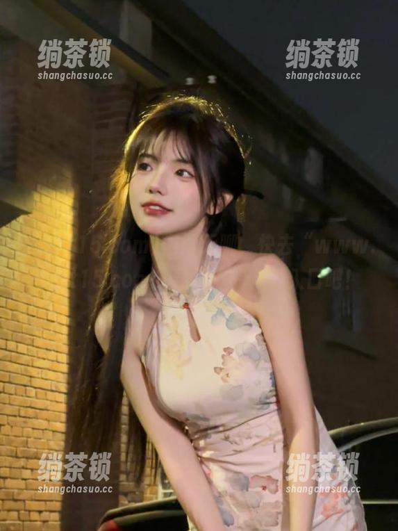 zztt15.com 闲得无聊,快去“www.zztt15.com”寻找你的八卦入口吧!
