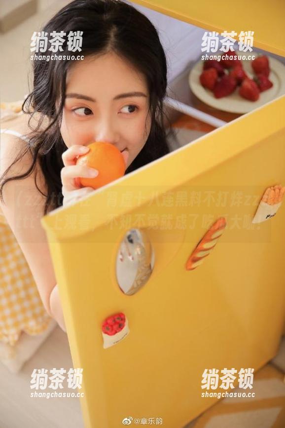 zzzttt 在“肾虚十八连黑料不打烊zzzttt”上观看,不知不觉就成了吃瓜大咖!