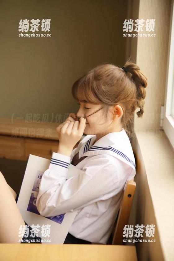 一起吃瓜 休闲时光不止是吃零食,最新绯闻也得来“一起吃瓜com”打发时间呀~