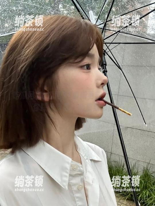 吃瓜网 吃瓜网91最新更新:回家的路上,你踩着节奏,心里默念瓜名。