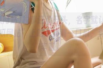 故事还没开头，名字就让我在“吃瓜网站”上吃了满满一口瓜，资源真丰富。