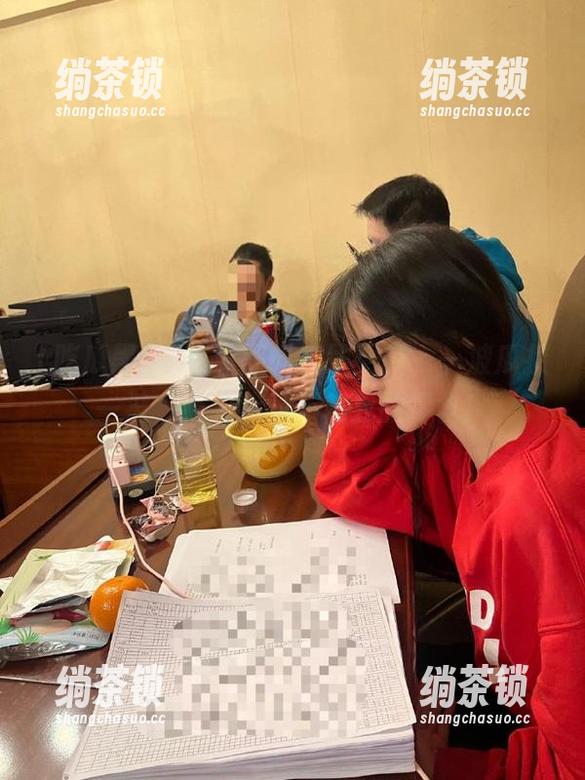 吃瓜黑料 吃瓜黑料在线更新,一波瓜接一波,结果我对不起我的零食!