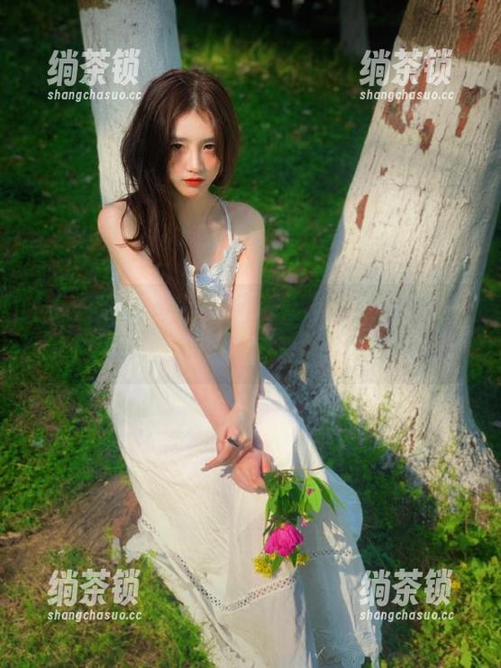 吾爱吃瓜 在吾爱吃瓜,链接吸引人的八卦四溢,活像恋爱的漩涡!