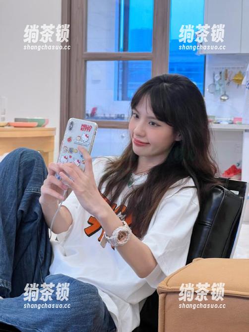 国产吃瓜 国产吃瓜直达幽默核心,快拿好瓜子!