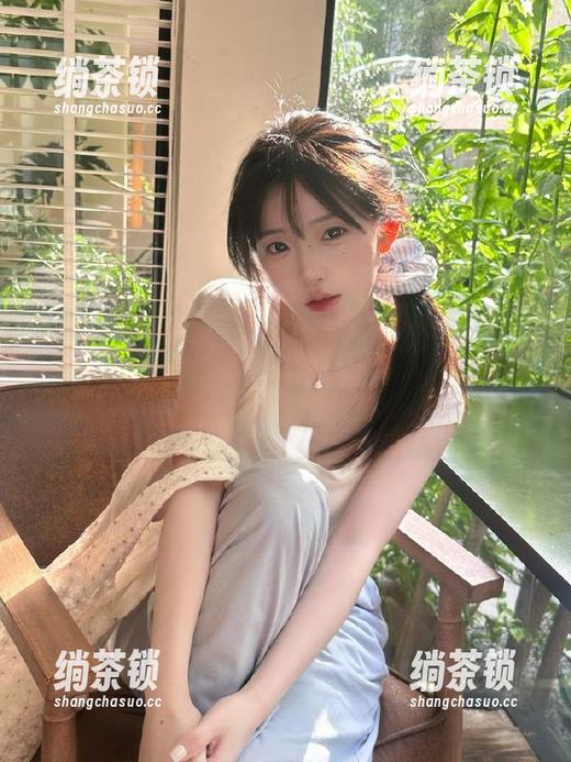 我爱吃瓜51 直达“我爱吃瓜51”,这里的瓜绝对比你家隔壁的好吃,哈哈,有点贼爽!