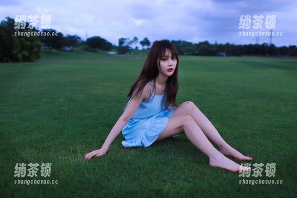 网曝黑料 走进“网曝黑料”的入口,我迷失在这无限的八卦海洋里…