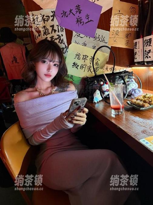 美女黑料网 “美女黑料网”里的链接,居然能让我一秒欲罢不能...是要上天还是下地呀?