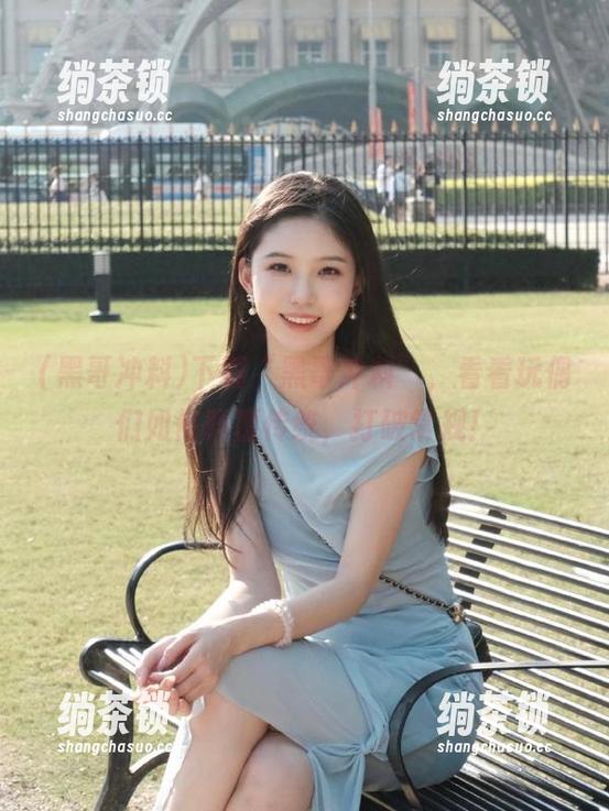 下载“黑哥冲料”，看看玩偶们如何颠覆传统，打破常规！