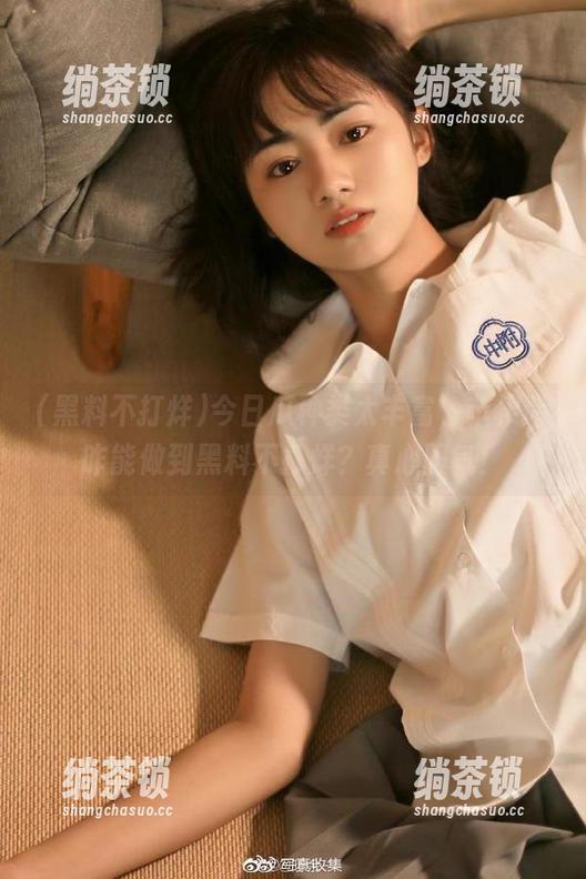 今日瓜种类太丰富，苹果版咋能做到黑料不打烊？真心服气！