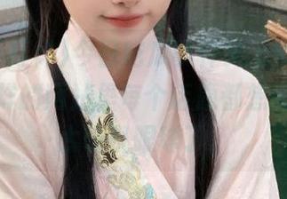 今日吃瓜事件又上热搜，黑料不打烊的网站里每个话题都想捅一捅，太吸引眼球了。