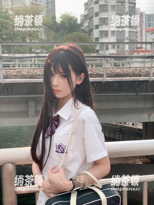 黑料不打烊 “黑料不打烊app”:负能量的大聚会,正能量的默默角落,感受这奇妙!