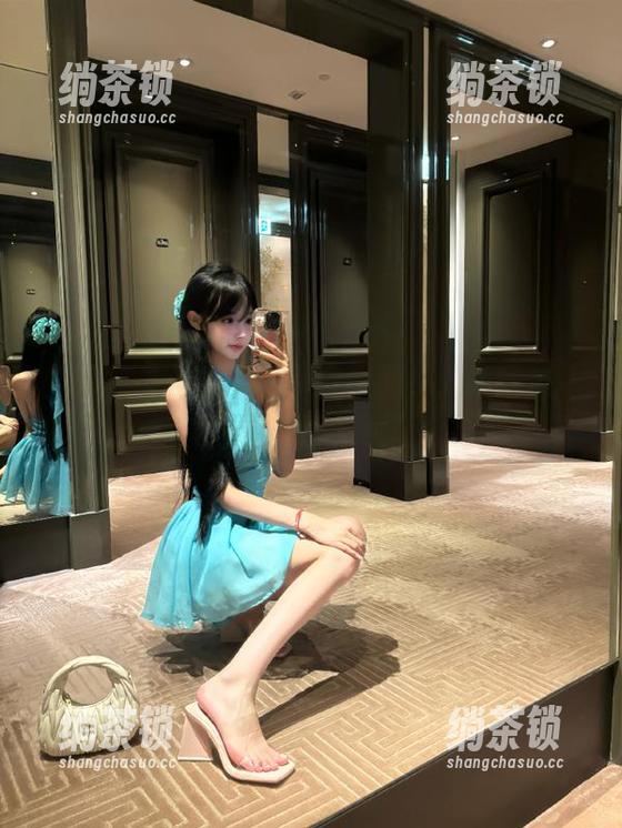 看视频时突发的‘大阪蹭瓜’感，黑料吃瓜app果然是个宝藏！