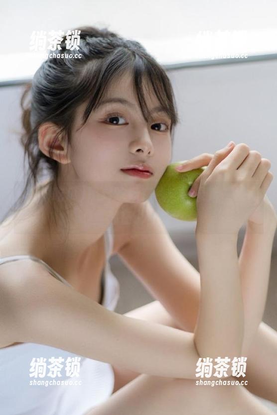 黑料吃瓜在线：登录后，瓜田里都在说些啥？