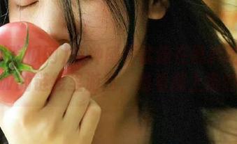 有种感情就像在黑料吃瓜网www的链接里游荡，越看越上瘾的那种