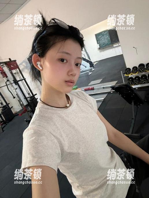 黑料在线 “黑料在线”的“传送门”,总能在你我意想不到时刻给个大惊喜。