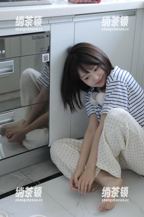 黑料社 黑料社的iOS版:公开号是吃瓜工具人,谁说就不能把辣条和瓜联系起来?