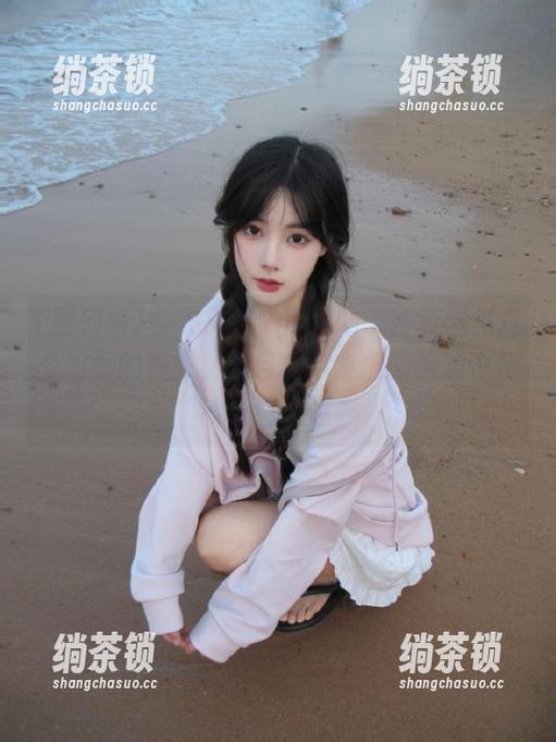 今天又在“黑料网”网页碰见几个尬聊的视频！泪目，网友们的脑洞也是被快速点燃。