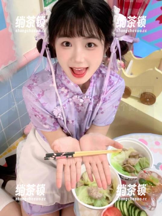 最新事件在黑料网解锁：“小黑子”究竟多黑？看完我想给他点个赞，哈哈！